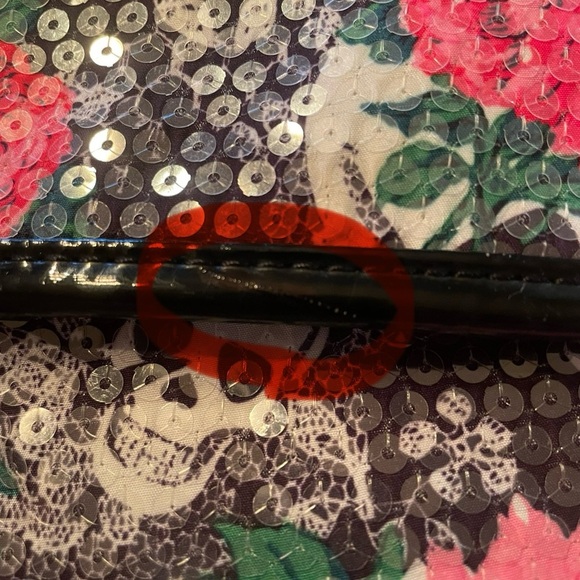 Betsey Johnson Sequin Skull Rose Chain Stap bag/purse - Picture 15 of 15